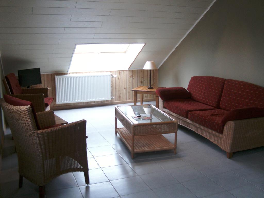 Gite Les Framboisiers Neufchâteau Zimmer foto