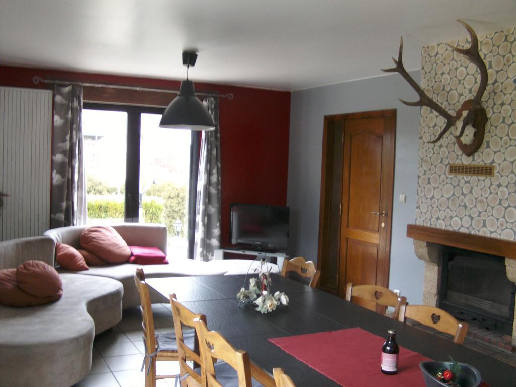 Gite Les Framboisiers Neufchâteau Zimmer foto