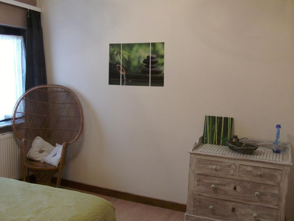 Gite Les Framboisiers Neufchâteau Zimmer foto